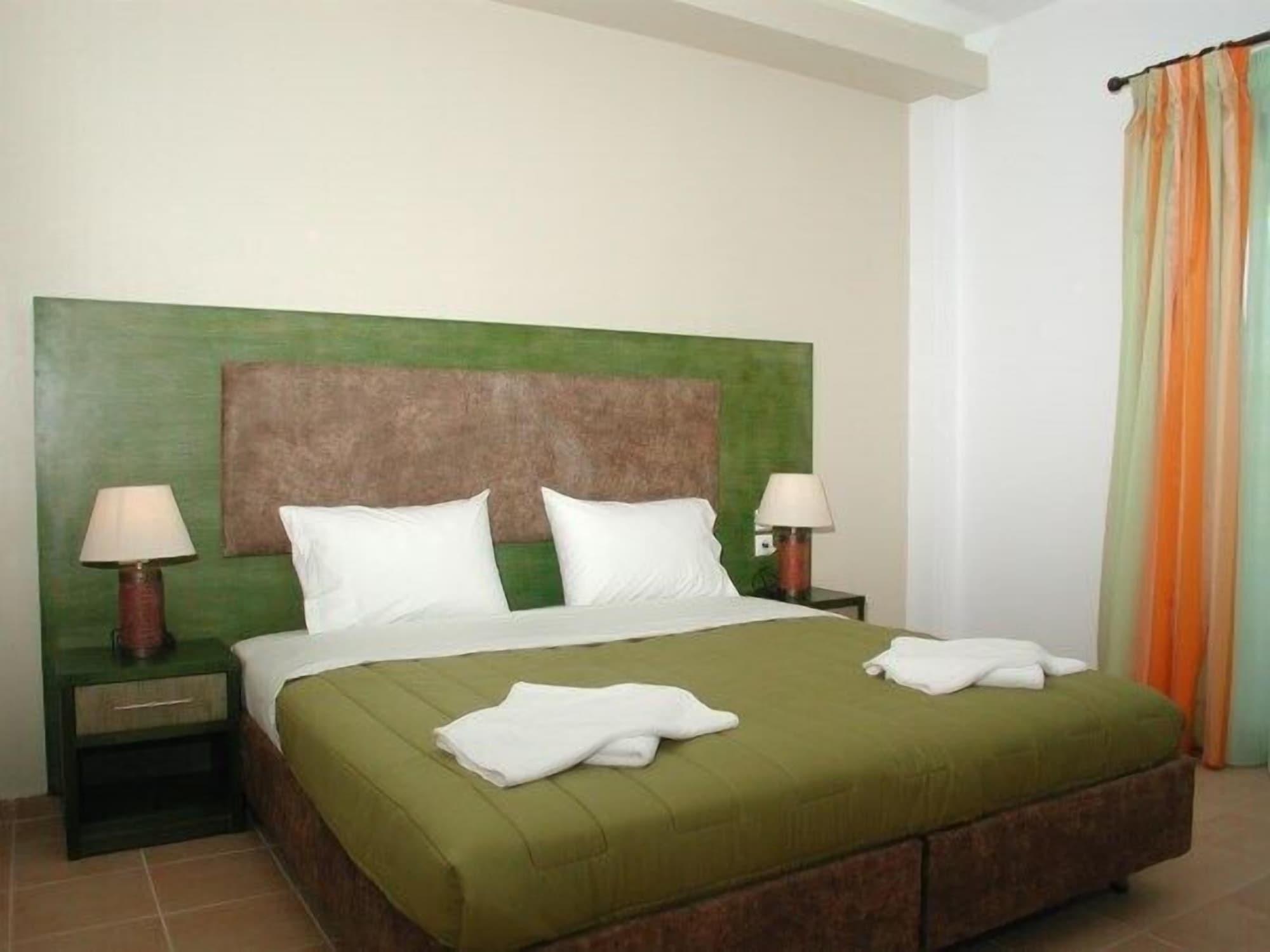 Sun Accommodation Skopelos Town Bagian luar foto