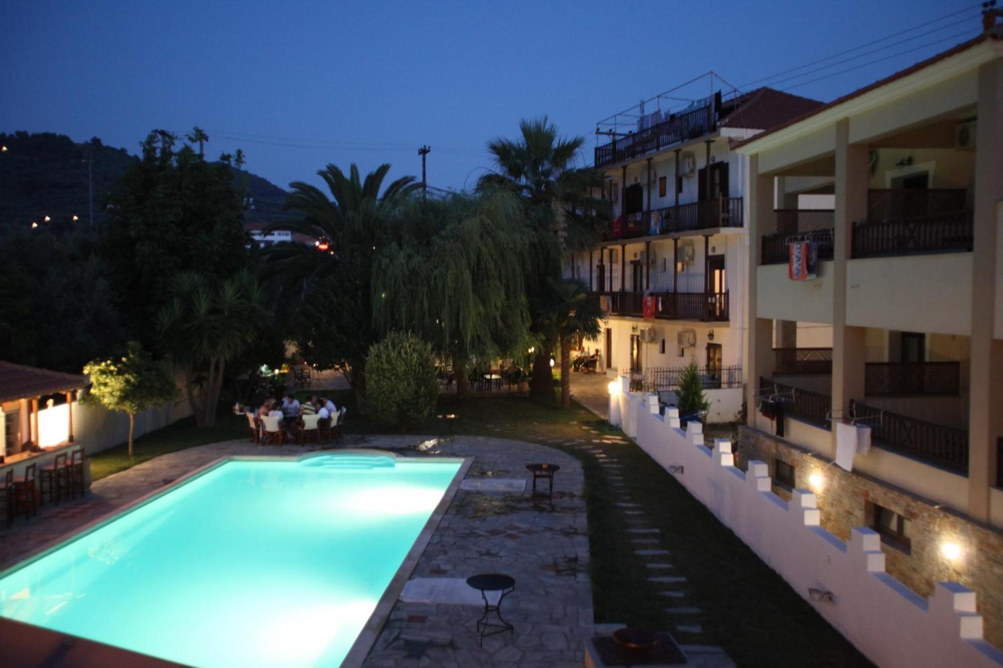 Sun Accommodation Skopelos Town Bagian luar foto